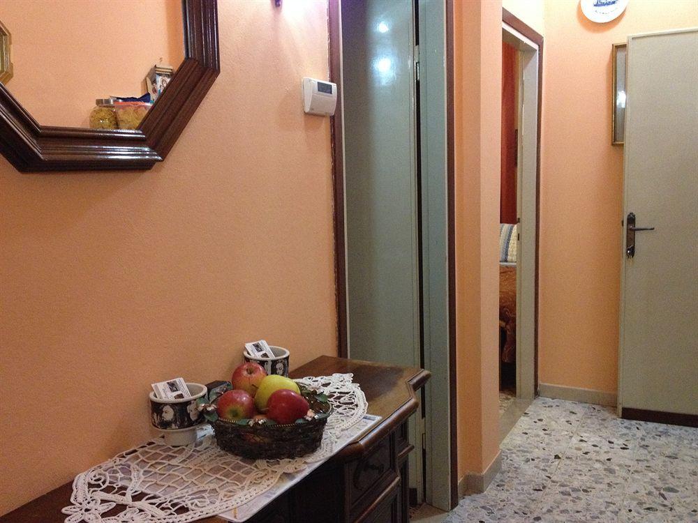 A Casa Doina Airport2 Bed and Breakfast Pisa Buitenkant foto