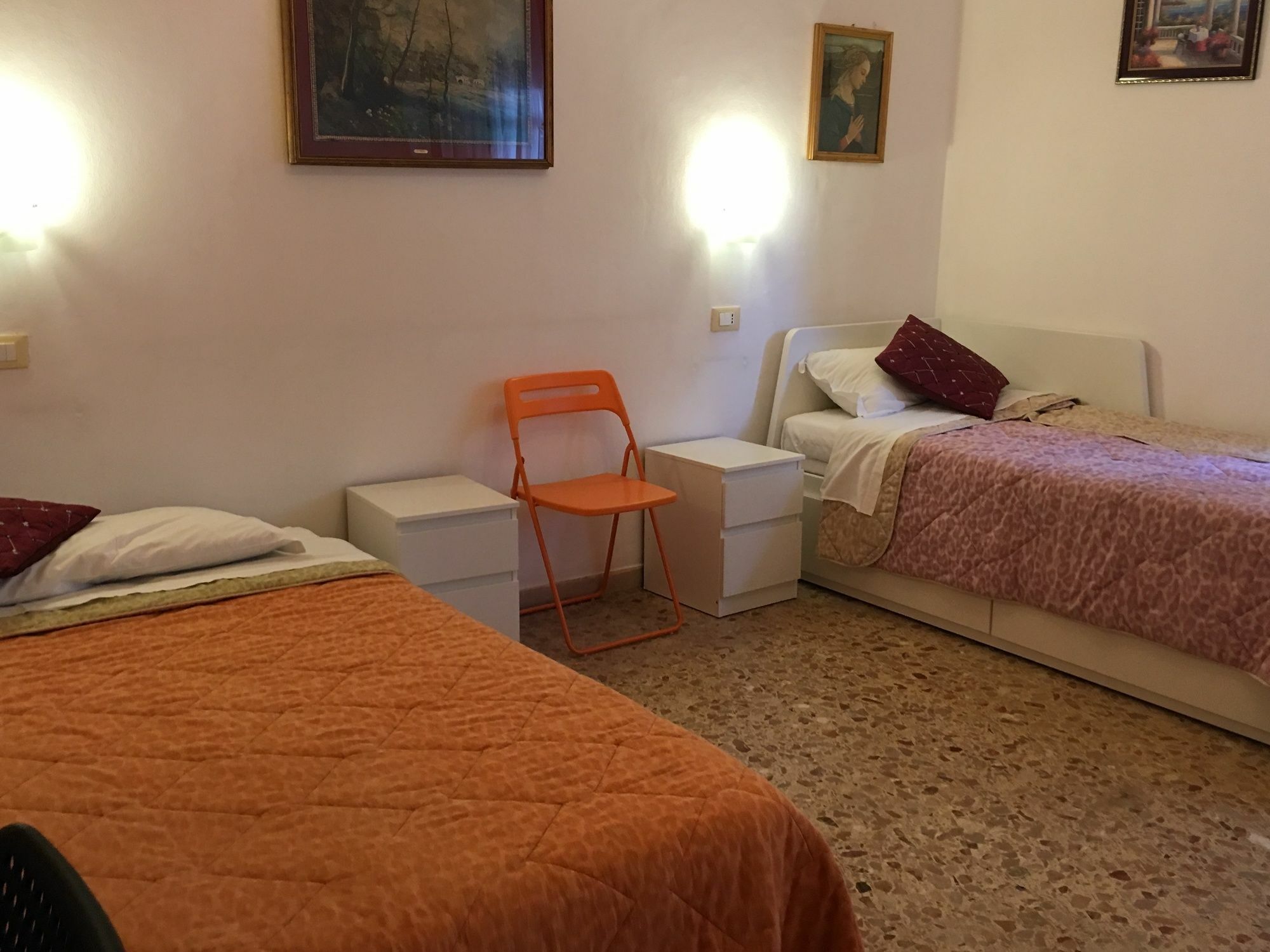 A Casa Doina Airport2 Bed and Breakfast Pisa Buitenkant foto