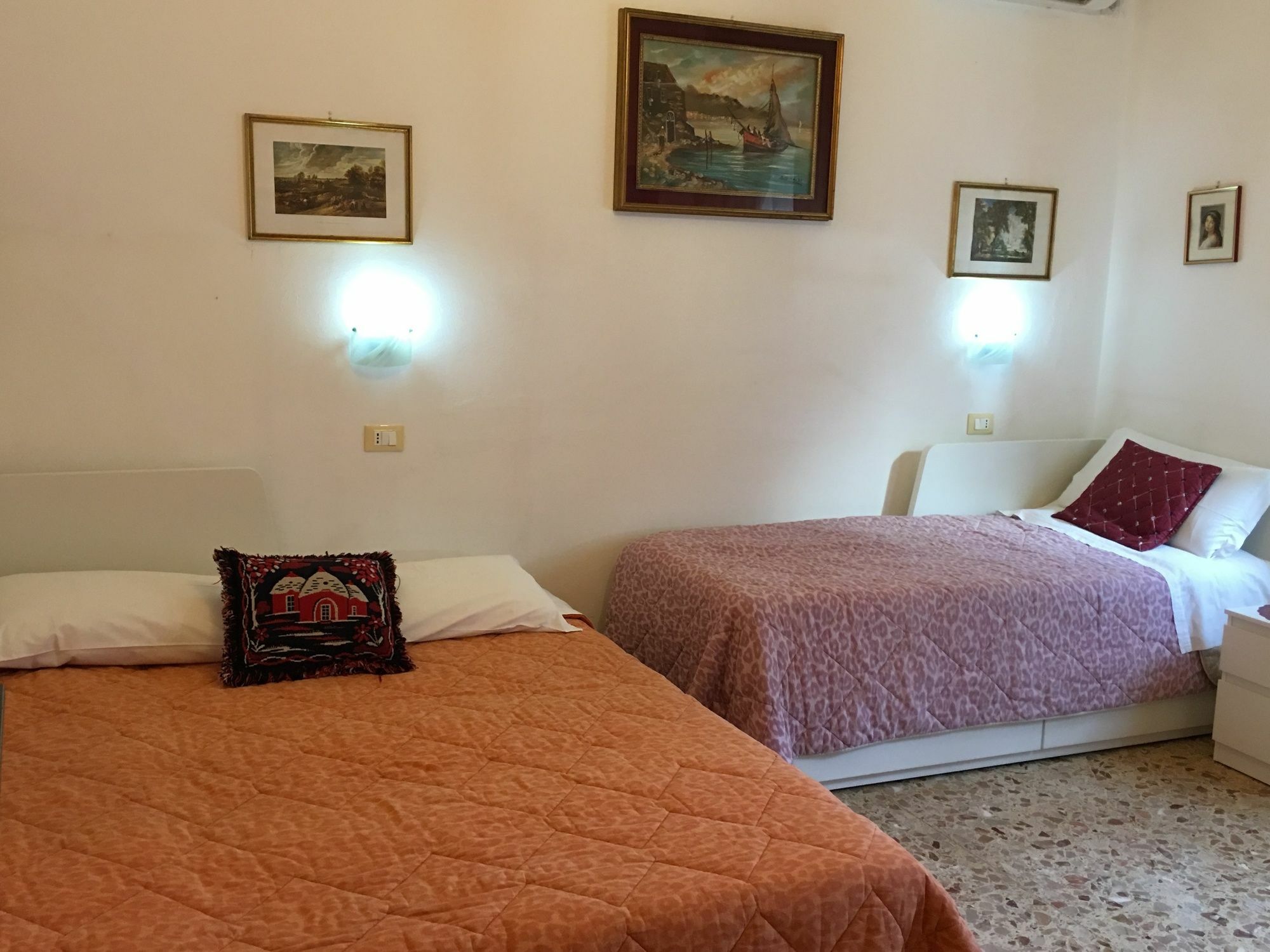 A Casa Doina Airport2 Bed and Breakfast Pisa Buitenkant foto